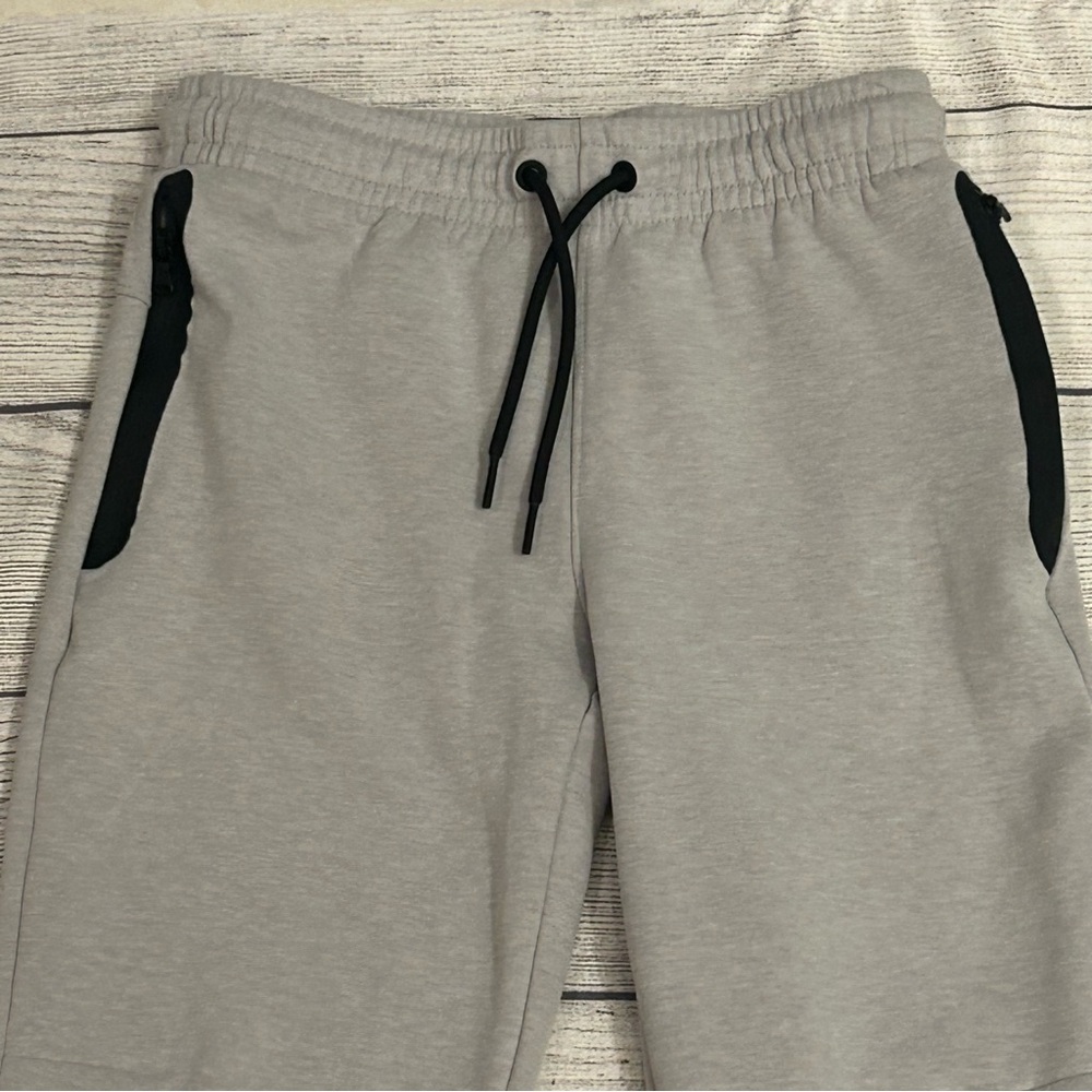 Old Navy joggers size L-10/12 boys - Picture 2 of 5